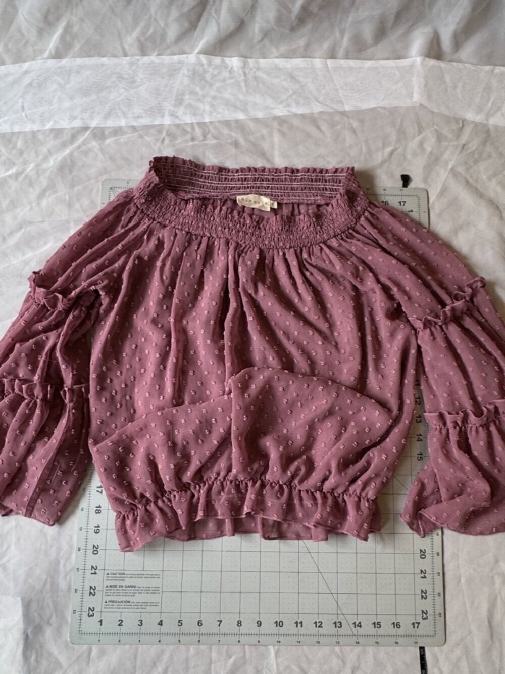 Ninexis Mauve Swiss Dot Off Shoulder Smocked Blouse Size M